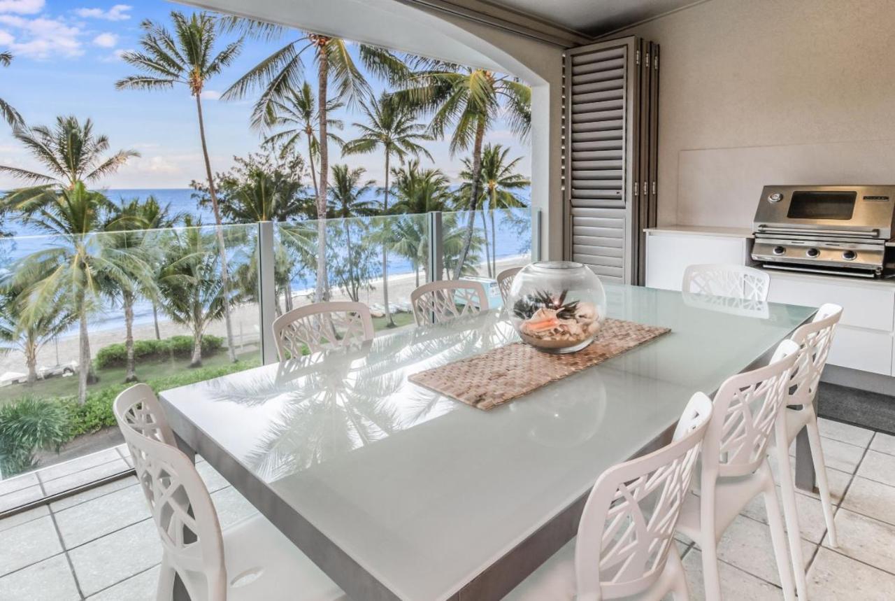 Island Views Beachfront Apartments Palm Cove Exterior photo